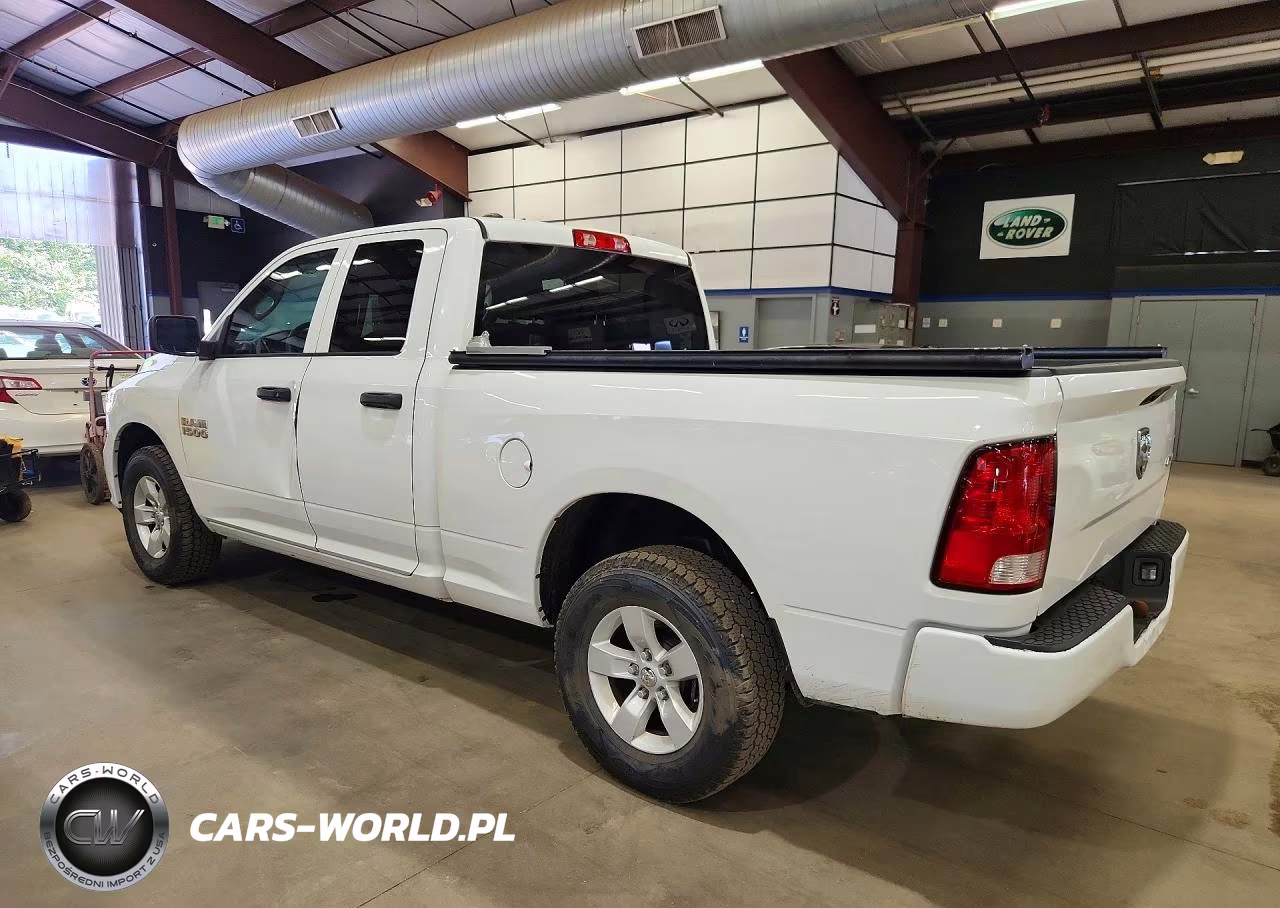 2018 Ram 1500 St VIN:1C6RR7FG3JS215315 - 2