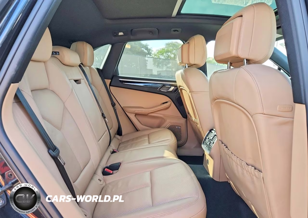 2019 Porsche Macan VIN:WP1AA2A54KLB06930 - 10