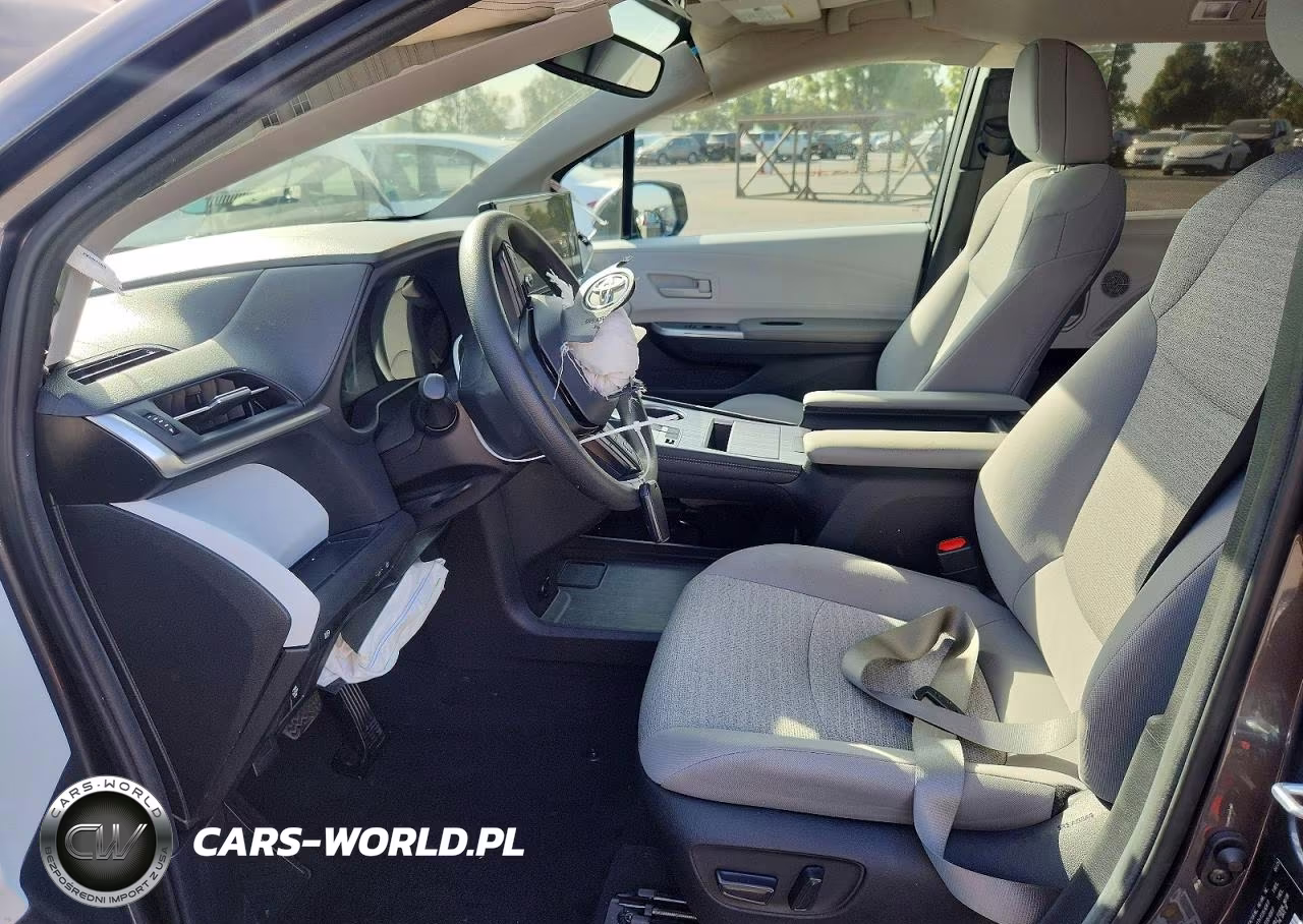 2025 Toyota Sienna Le VIN:5TDBRKEC2SS256167 - 7