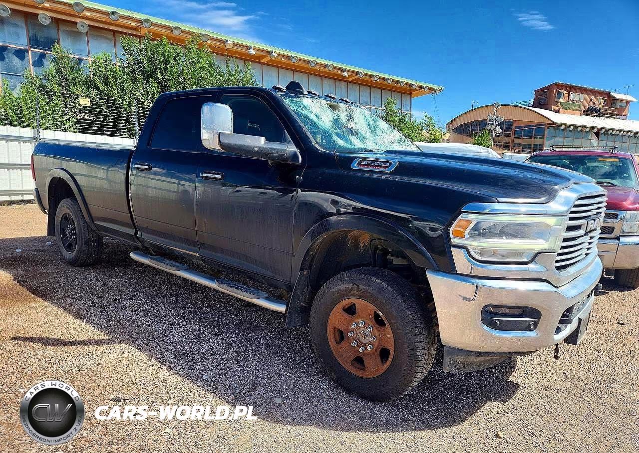 2019 Ram 3500 Laramie VIN:3C63R3JL5KG678889 - 4