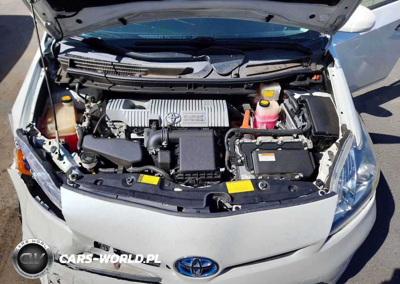 2014 Toyota Prius Plug-In Hybrid Base VIN:JTDKN3DP2E3051024 - 11