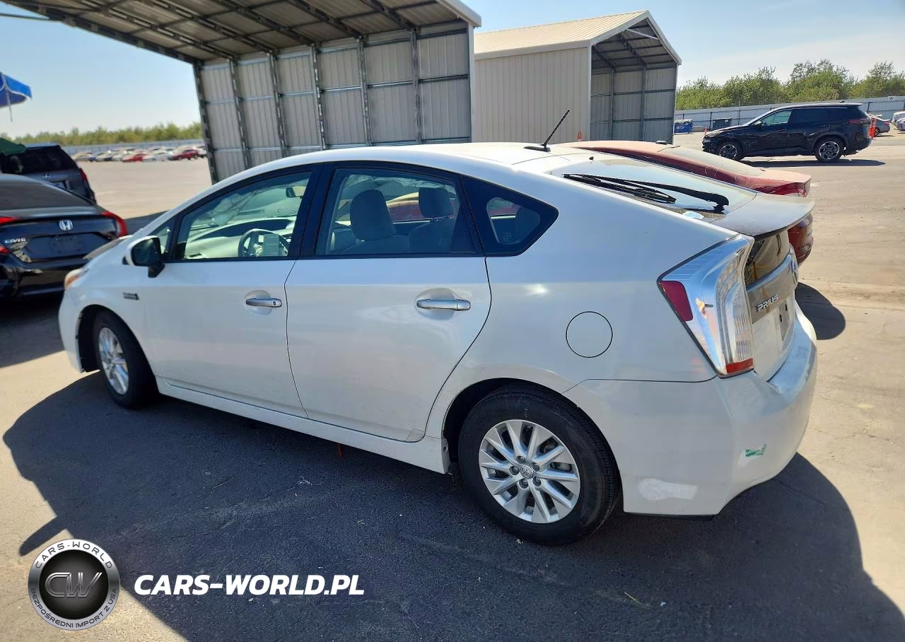 2014 Toyota Prius Plug-In Hybrid Base VIN:JTDKN3DP2E3051024 - 2