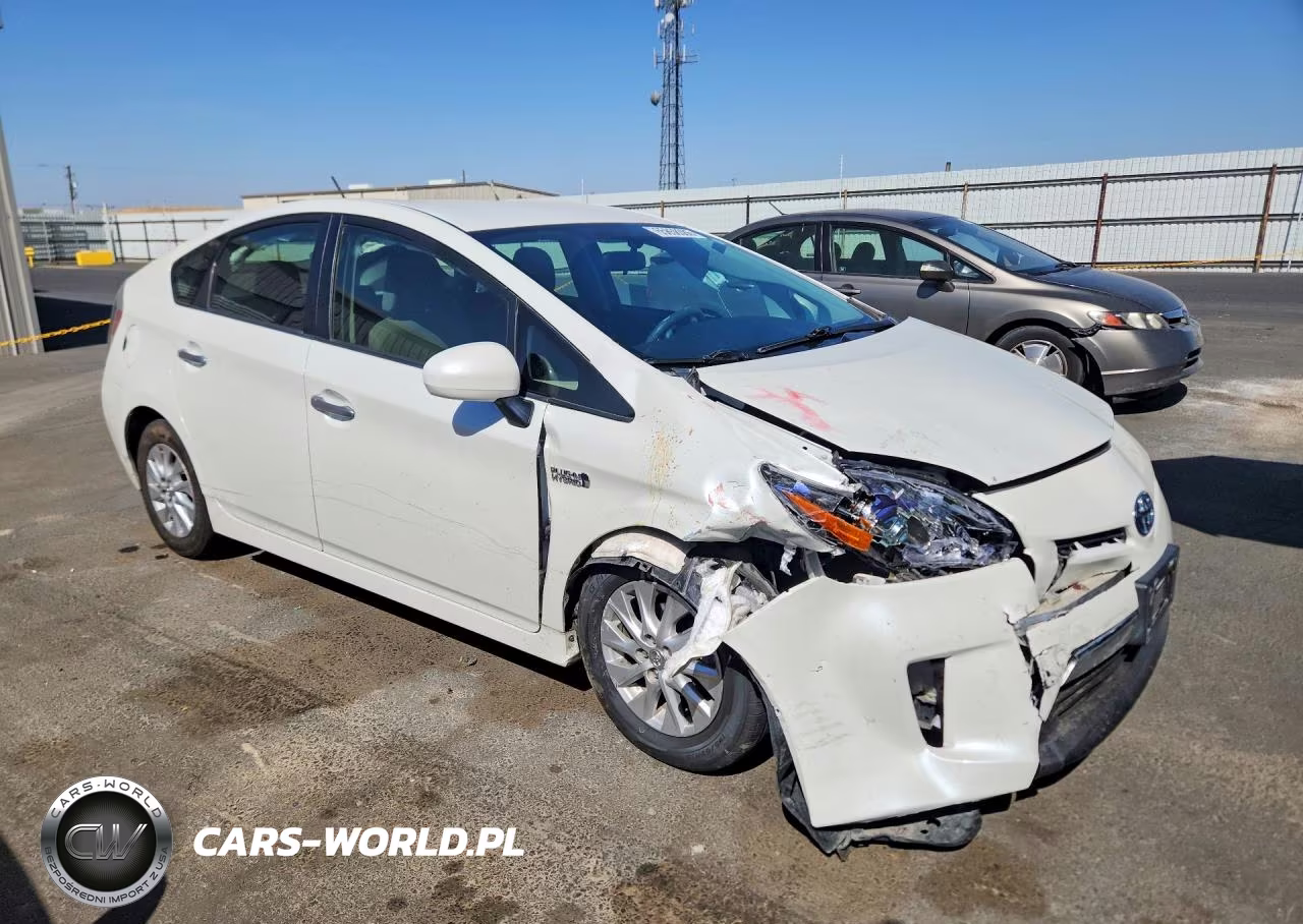 2014 Toyota Prius Plug-In Hybrid Base VIN:JTDKN3DP2E3051024 - 4