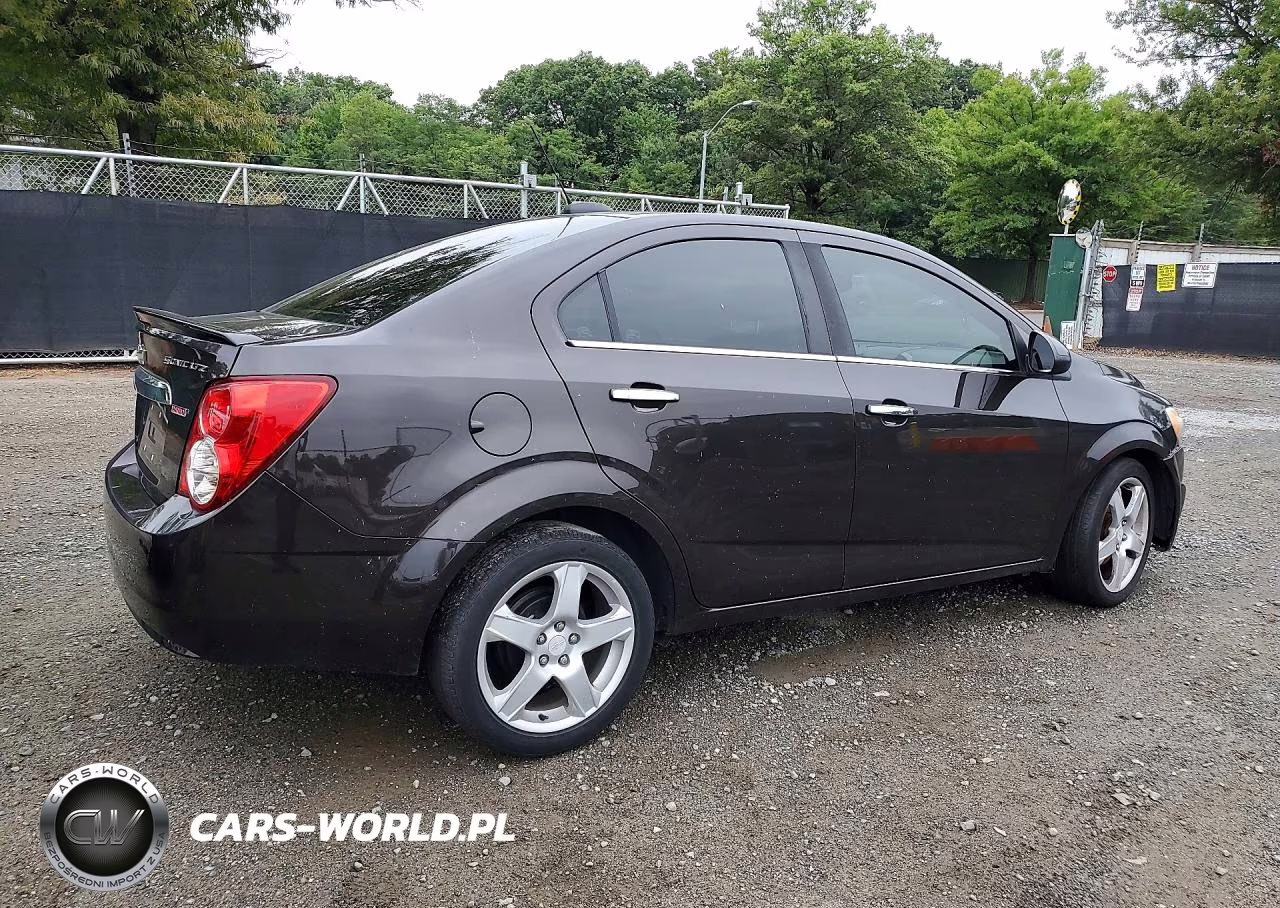 2016 Chevrolet Sonic Ltz VIN:1G1JE5SB4G4134023 - 3