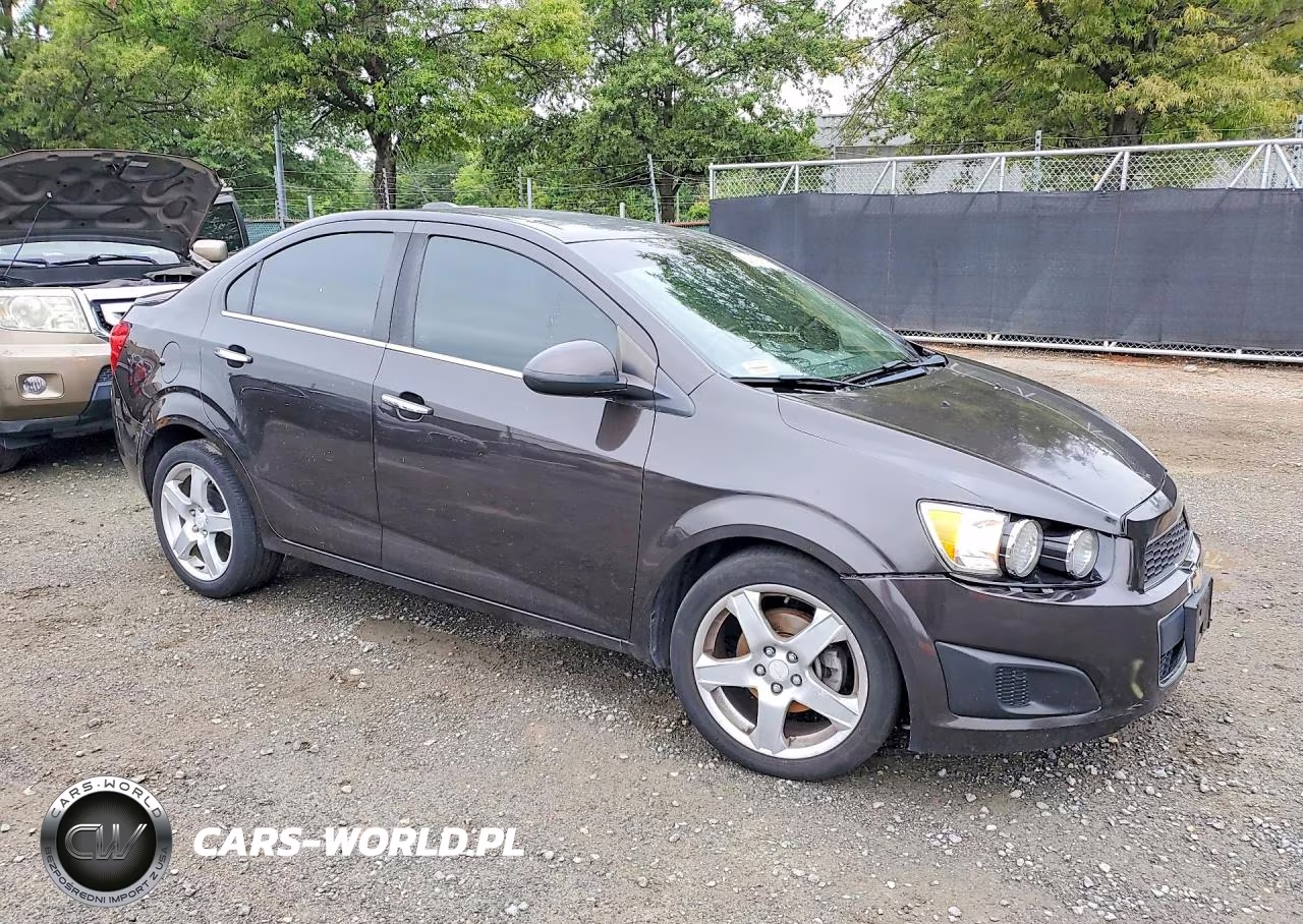 2016 Chevrolet Sonic Ltz VIN:1G1JE5SB4G4134023 - 4