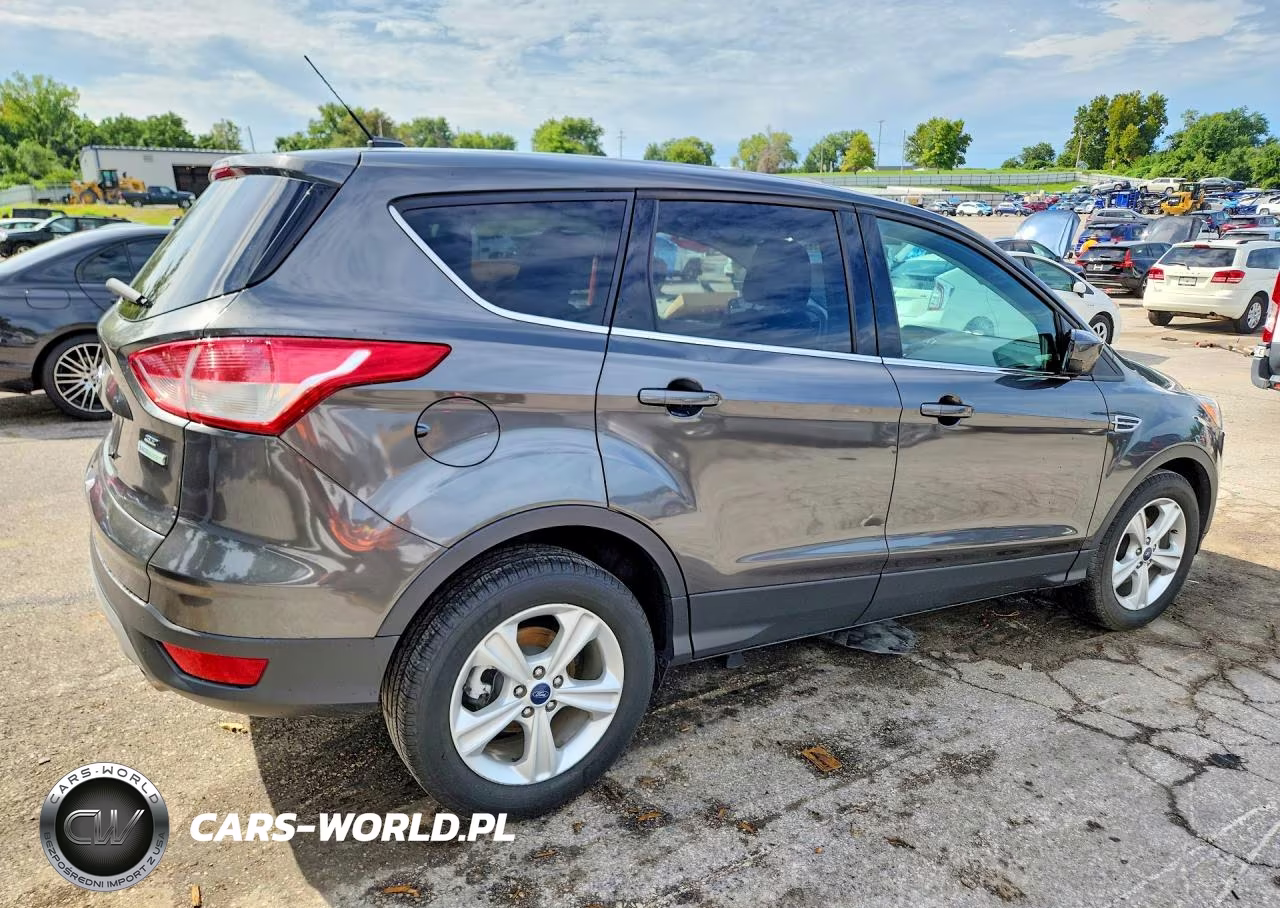 2015 Ford Escape Se VIN:1FMCU0GX0FUB57822 - 3