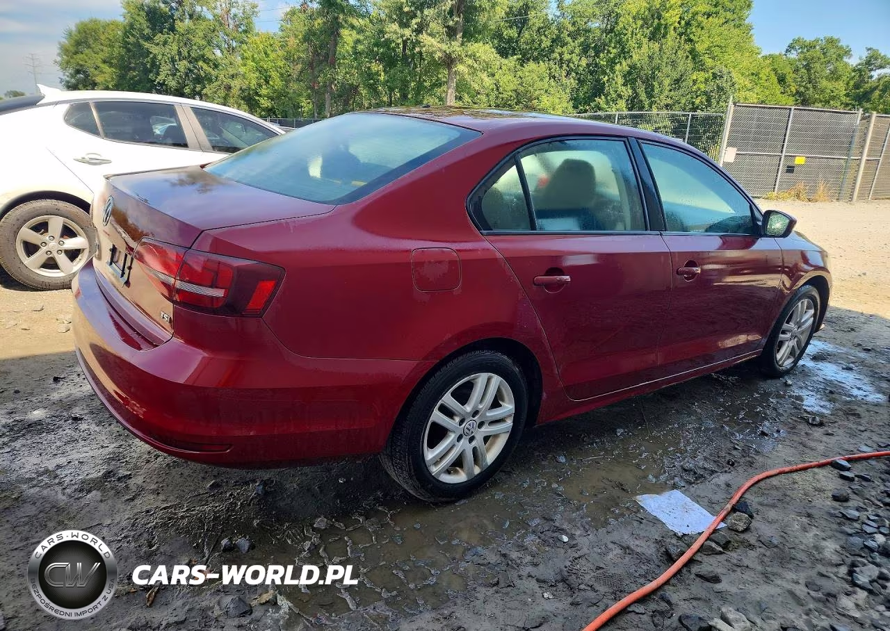 2018 Volkswagen Jetta S VIN:3VW2B7AJ4JM252428 - 3