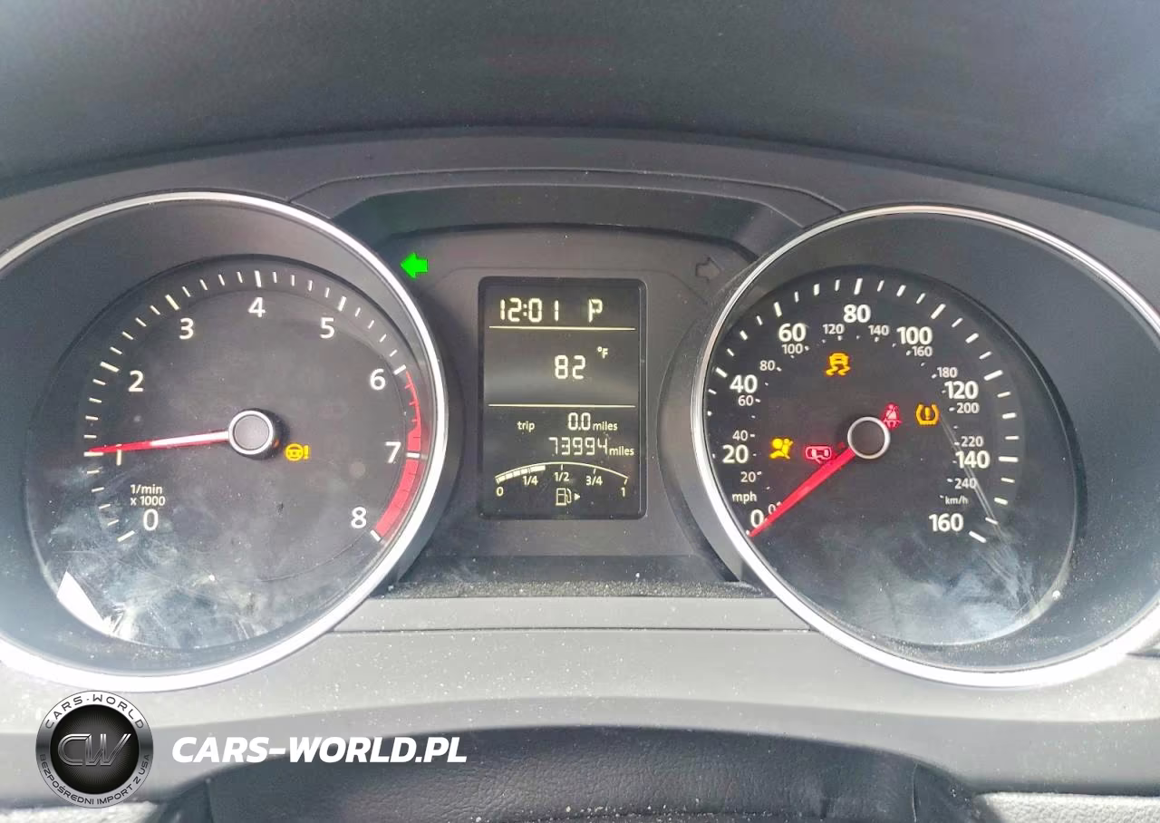 2018 Volkswagen Jetta S VIN:3VW2B7AJ4JM252428 - 9