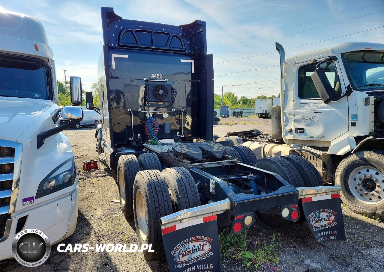 2016 Peterbilt 579 - Semi Truck VIN:1XPBD49X9GD358123 - 2