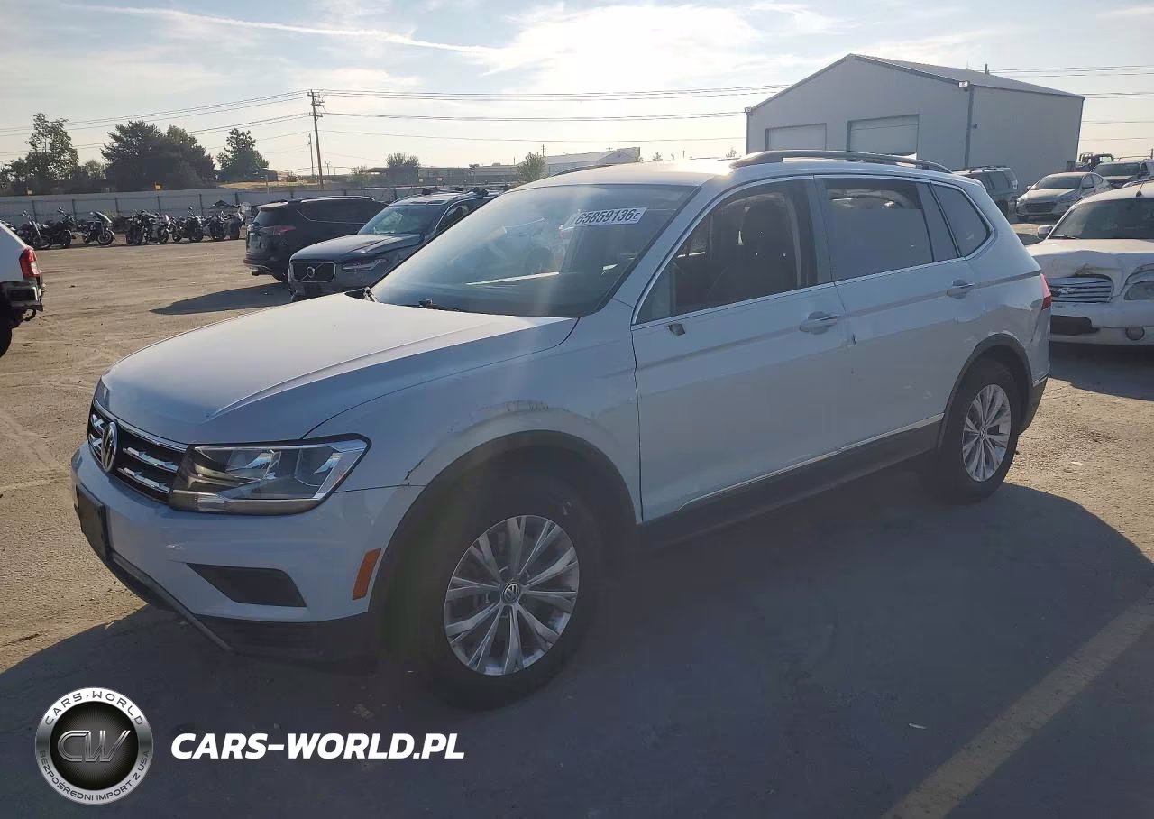 2018 Volkswagen Tiguan Se VIN:3VV2B7AX2JM071871 - 1