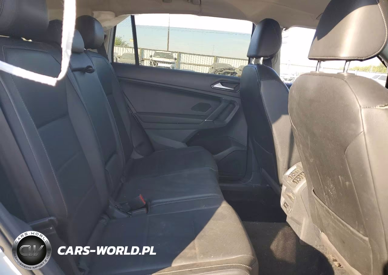 2018 Volkswagen Tiguan Se VIN:3VV2B7AX2JM071871 - 11