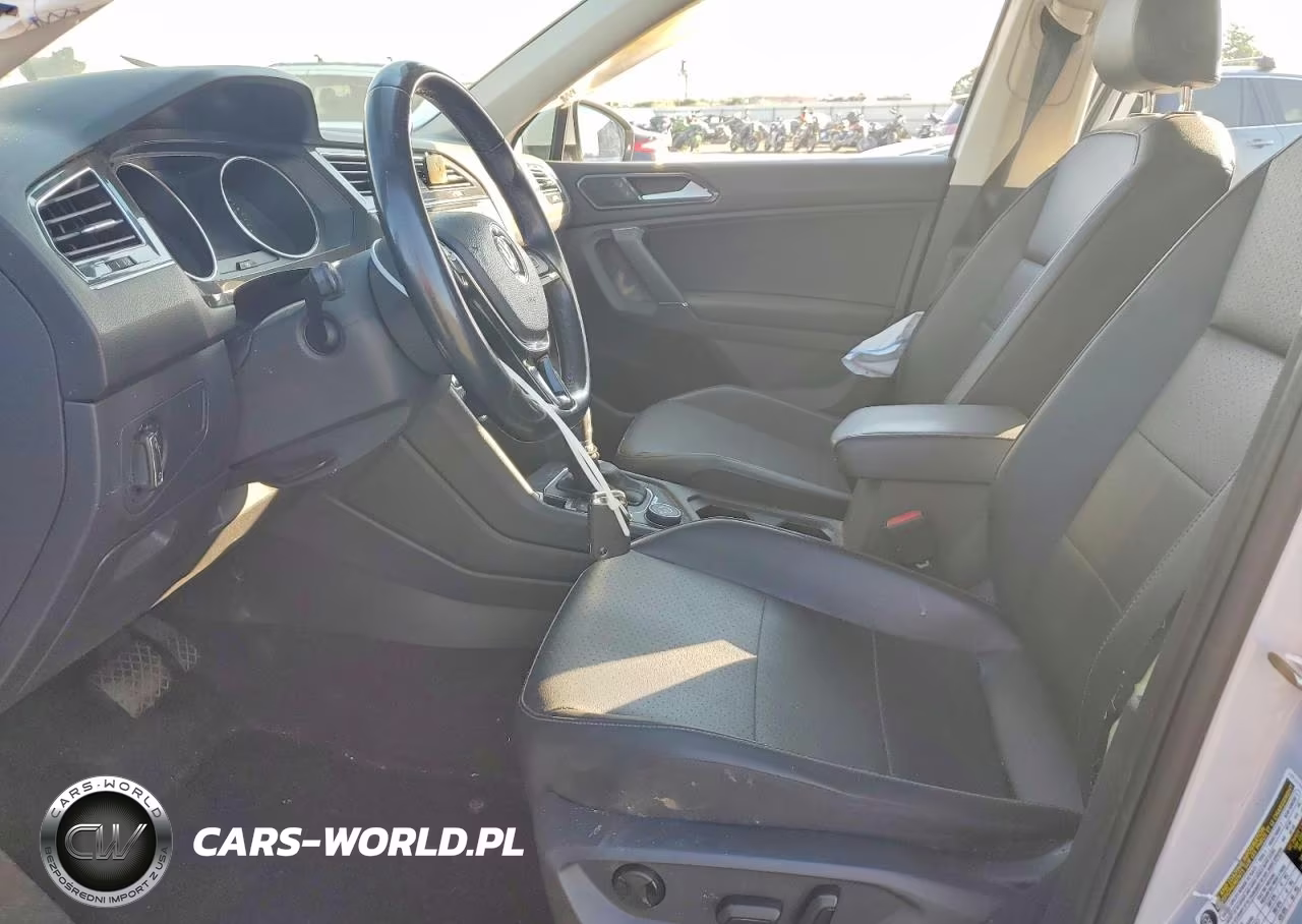 2018 Volkswagen Tiguan Se VIN:3VV2B7AX2JM071871 - 7