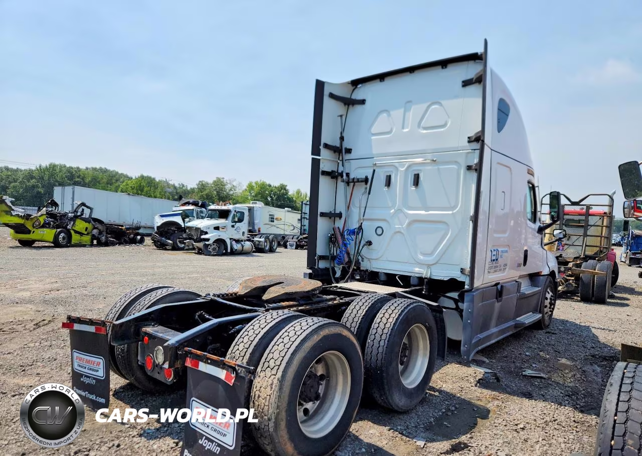 2021 Freightliner Cascadia 126 VIN:3AKJHHDR7MSMG9121 - 3