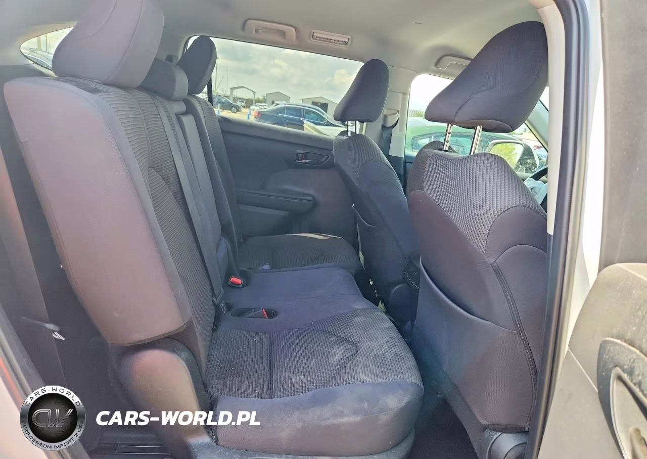 2025 Toyota Highlander Le VIN:5TDKDRAH2SS550709 - 11