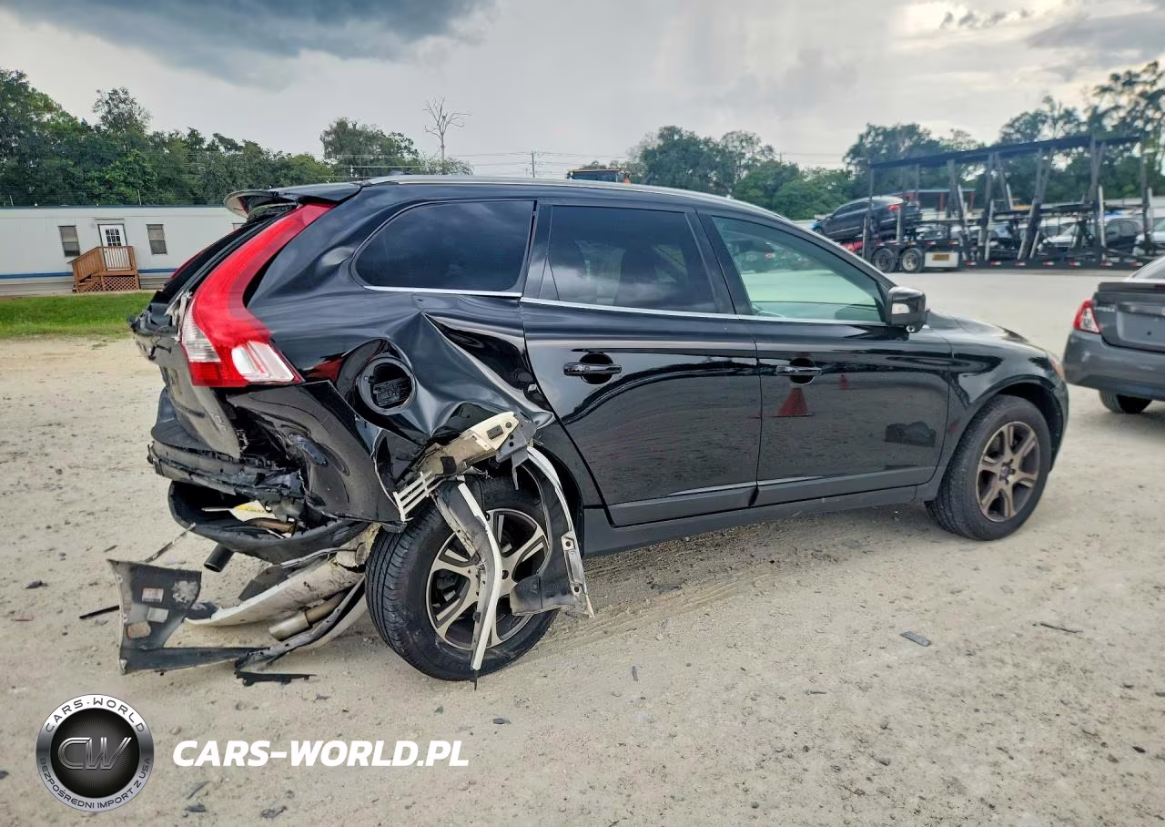 2011 Volvo Xc60 T6 VIN:YV4902DZ2B2202645 - 3