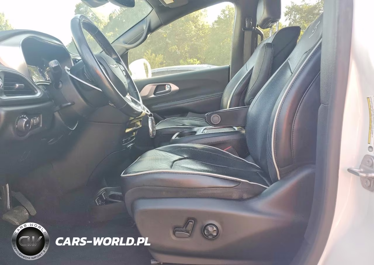 2020 Chrysler Pacifica Limited VIN:2C4RC1GG5LR286607 - 7