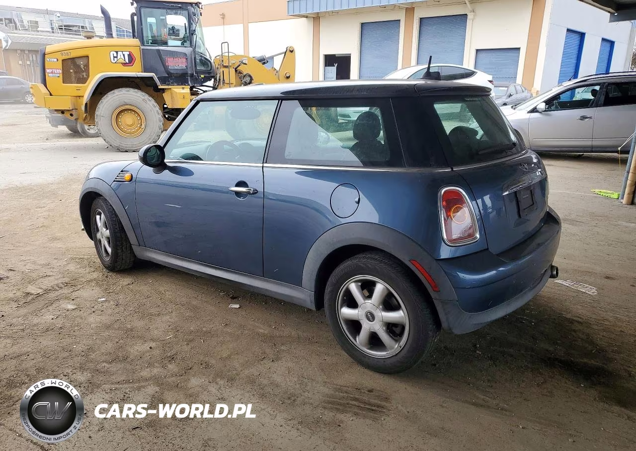 2009 Mini Cooper VIN:WMWMF33539TU75417 - 2