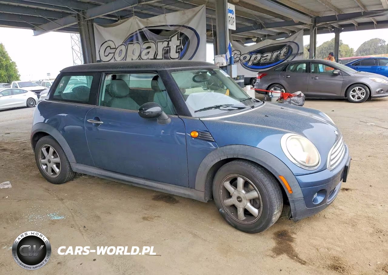 2009 Mini Cooper VIN:WMWMF33539TU75417 - 4