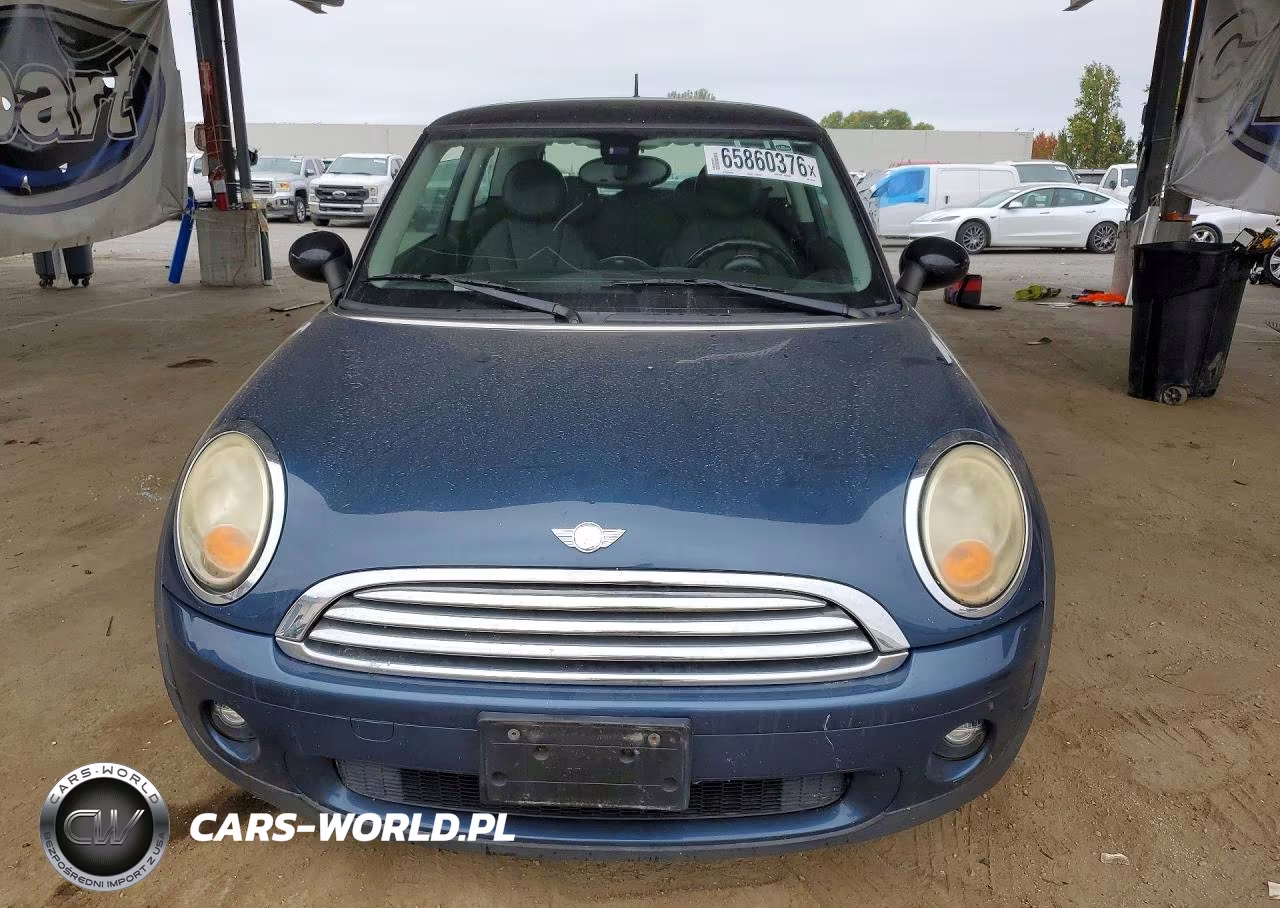 2009 Mini Cooper VIN:WMWMF33539TU75417 - 5