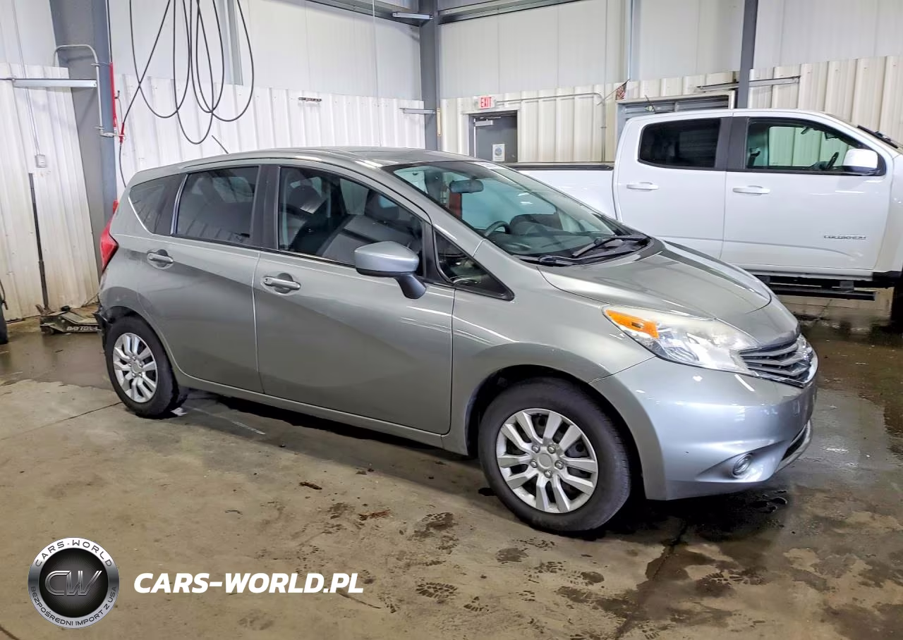2015 Nissan Versa Note S Plus VIN:3N1CE2CP9FL406196 - 4