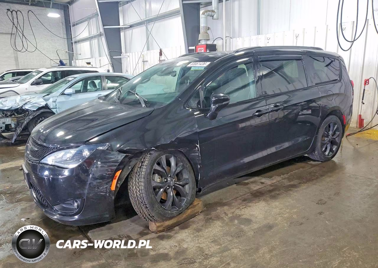 2019 Chrysler Pacifica Limited VIN:2C4RC1GG7KR714000 - 1