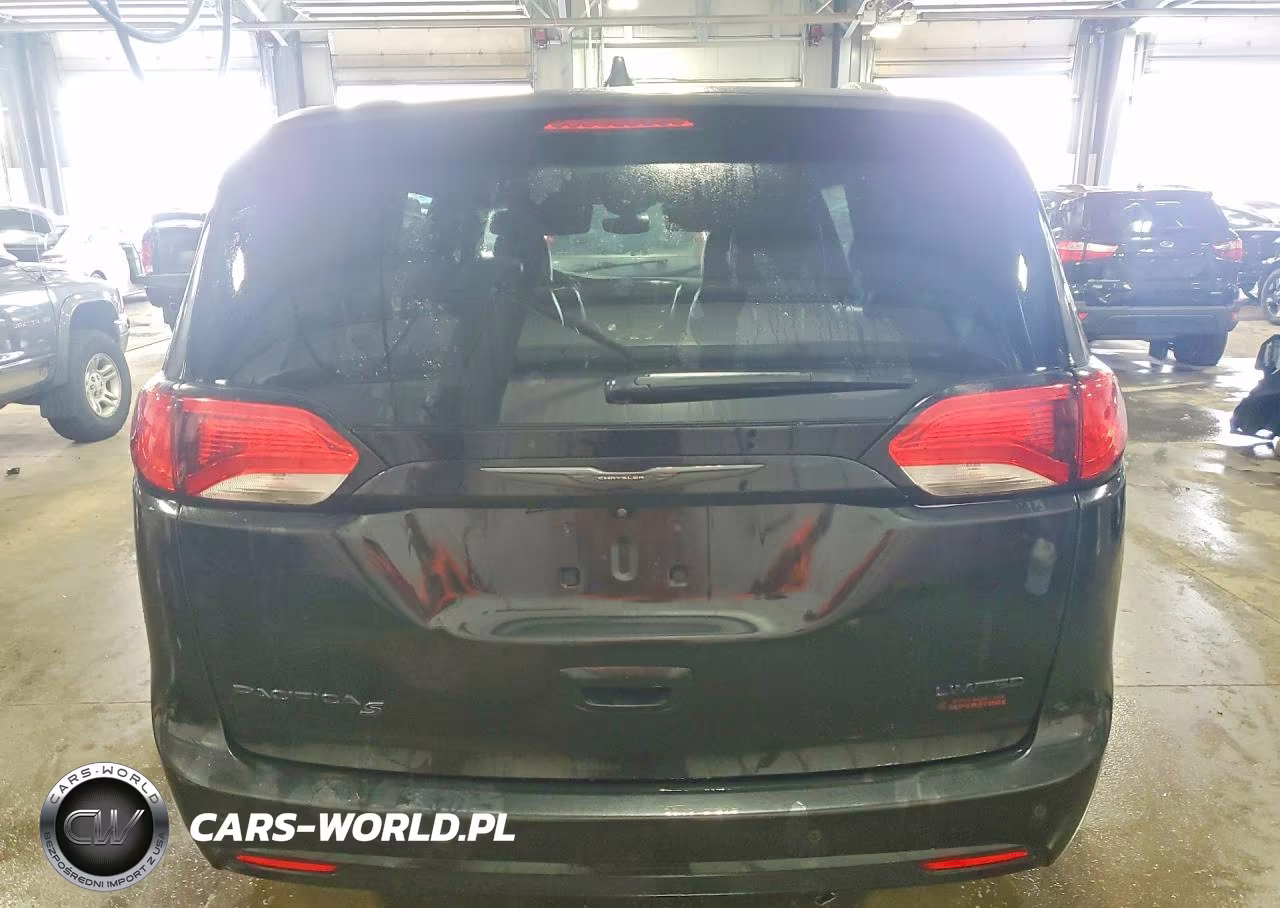 2019 Chrysler Pacifica Limited VIN:2C4RC1GG7KR714000 - 6