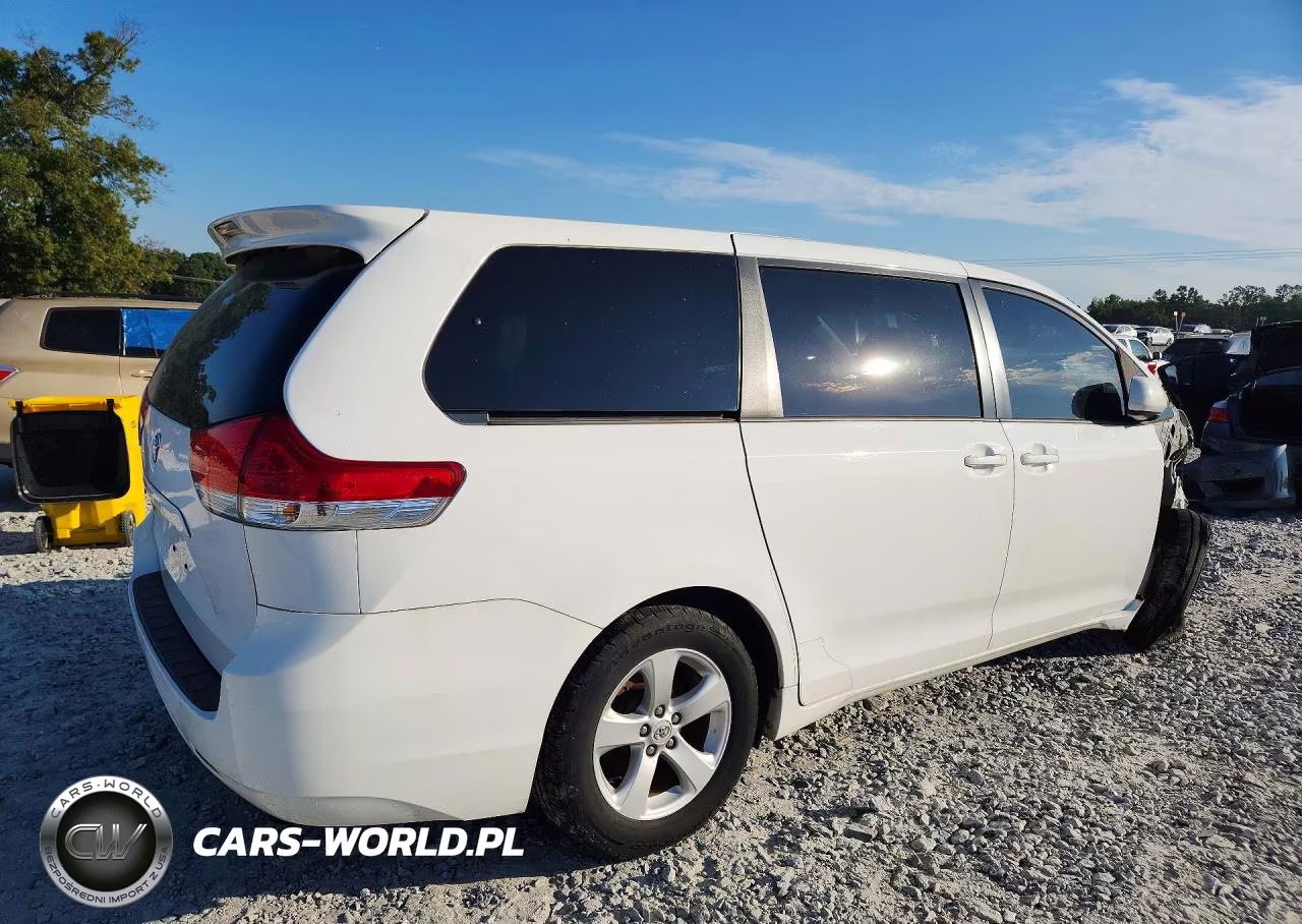 2012 Toyota Sienna Le 8-Passenger VIN:5TDKA3DC0CS013991 - 3