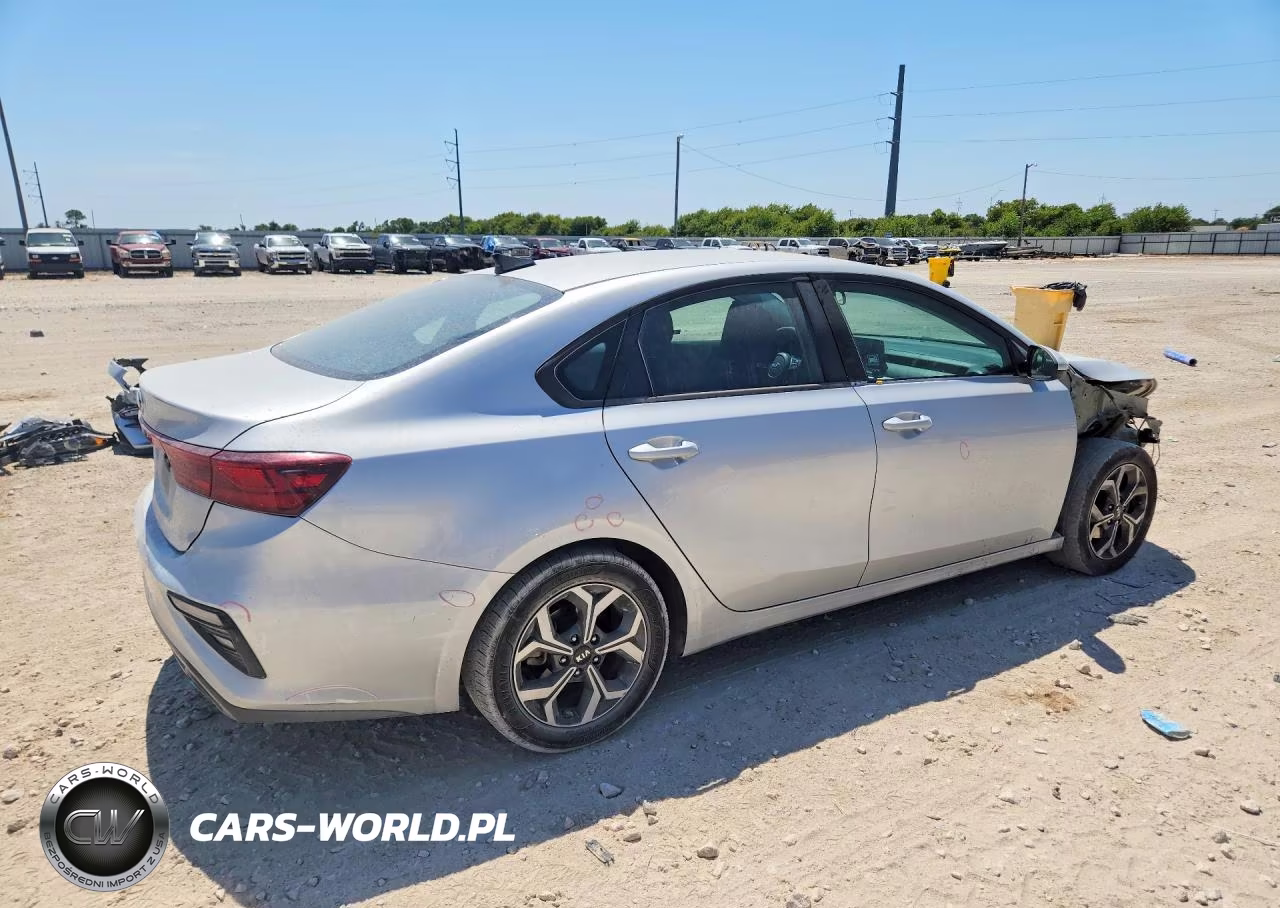 2020 Kia Forte Lxs VIN:3KPF24AD3LE171348 - 3