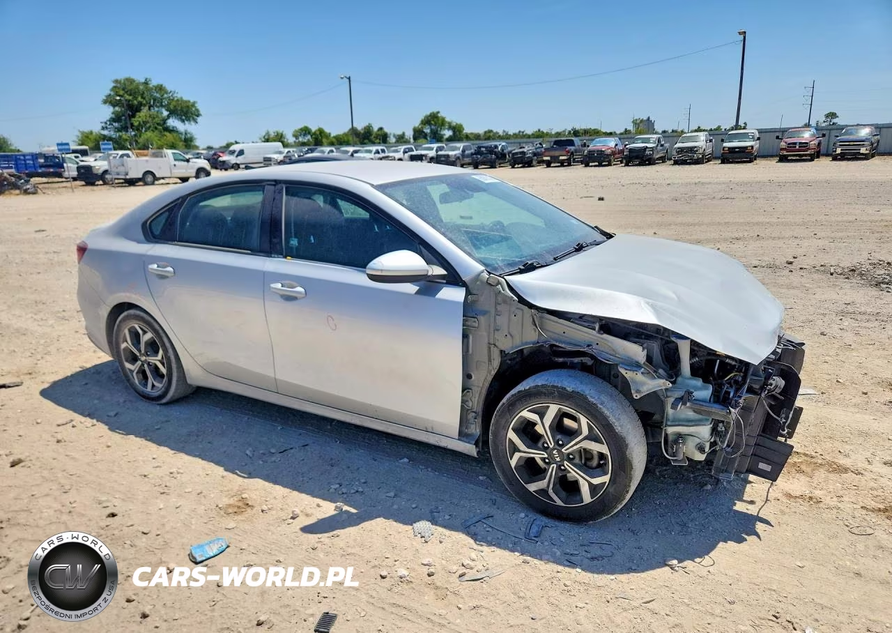 2020 Kia Forte Lxs VIN:3KPF24AD3LE171348 - 4