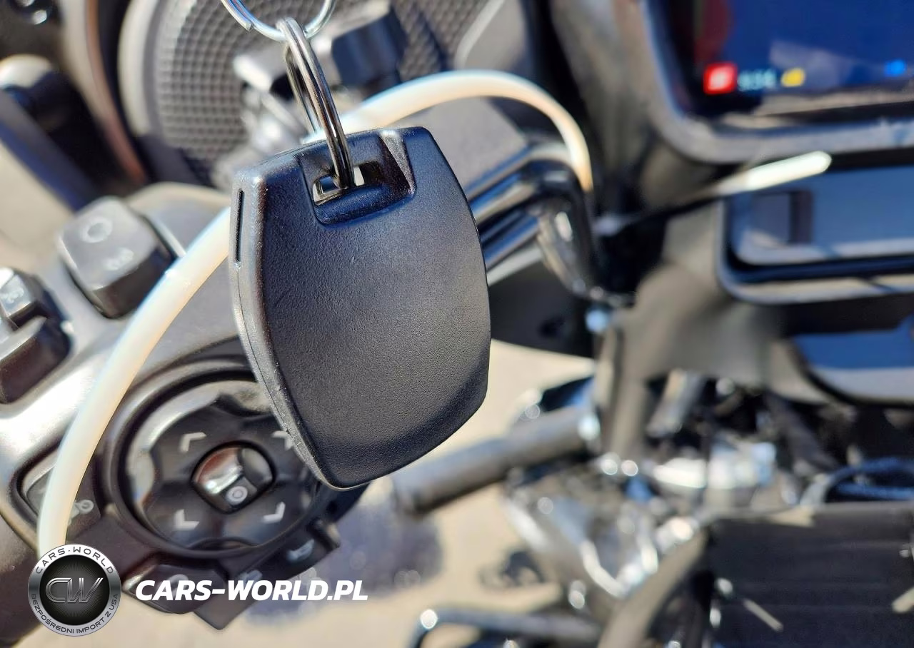 2025 Harley-Davidson Flhx VIN:1HD1KB728SB643381 - 8