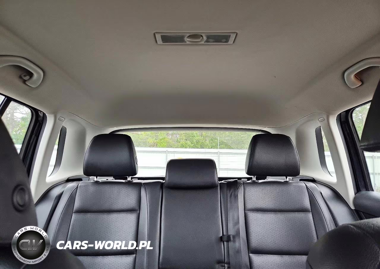 2016 Volkswagen Tiguan S VIN:WVGBV7AX8GW001642 - 10