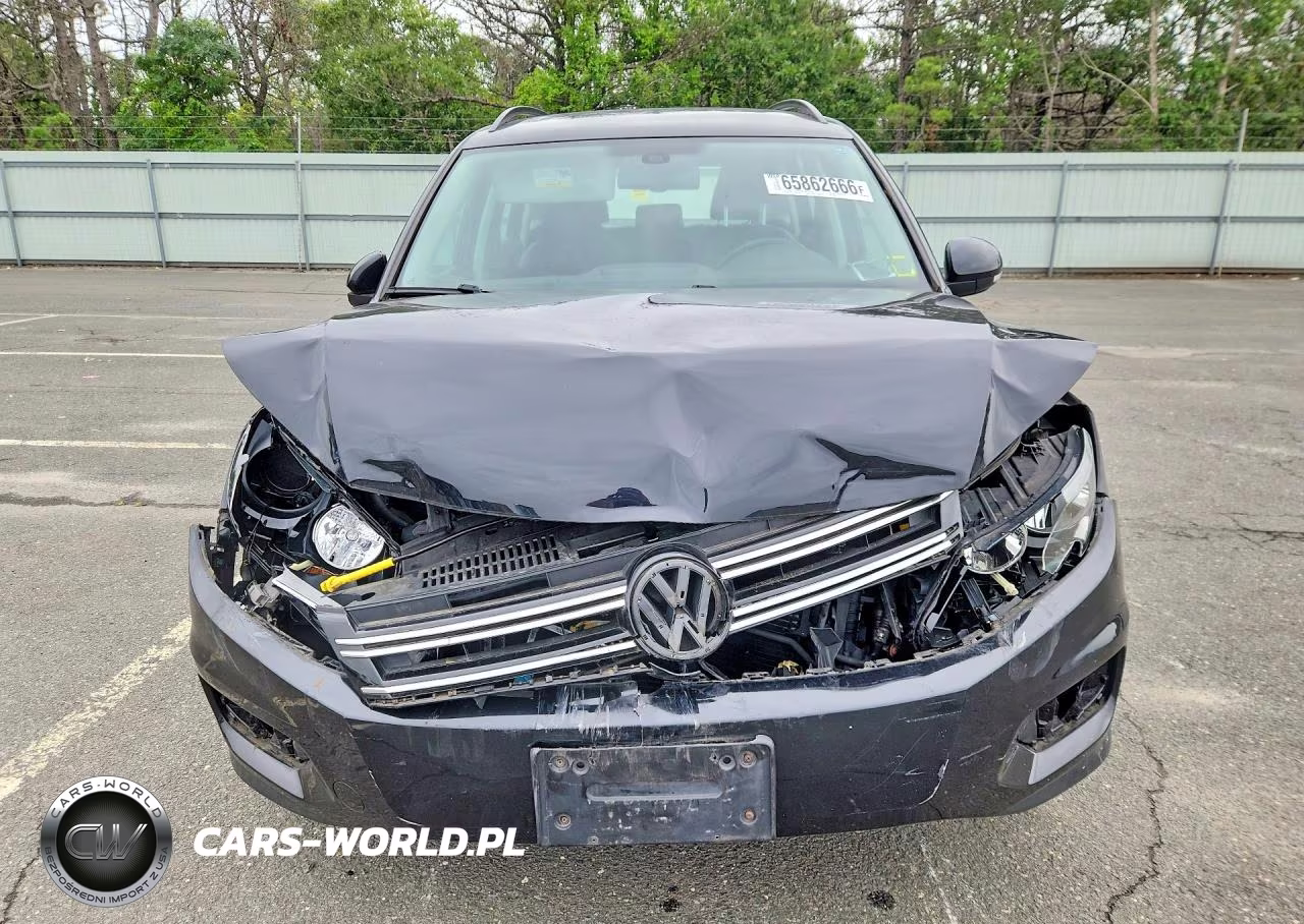2016 Volkswagen Tiguan S VIN:WVGBV7AX8GW001642 - 5
