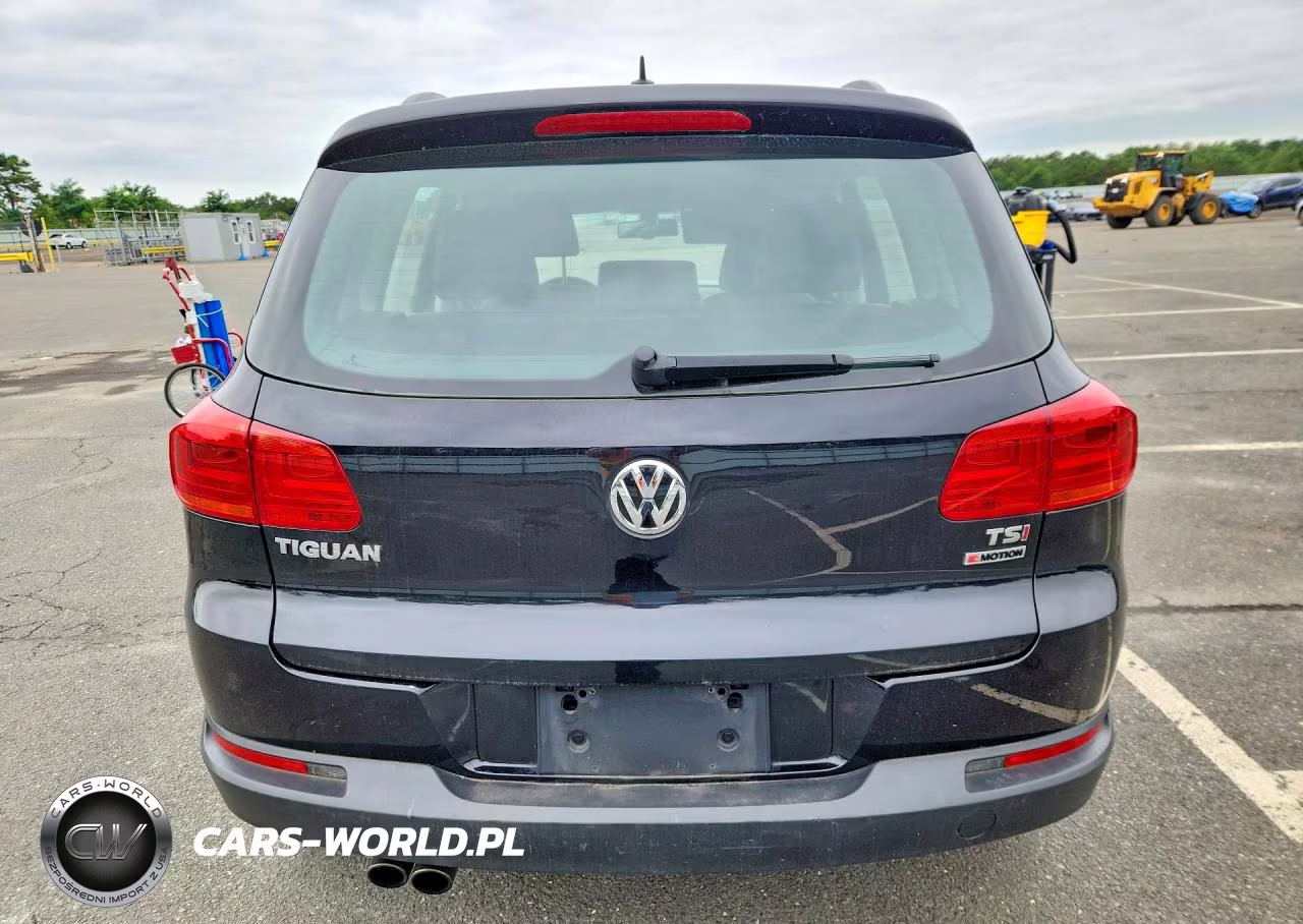 2016 Volkswagen Tiguan S VIN:WVGBV7AX8GW001642 - 6