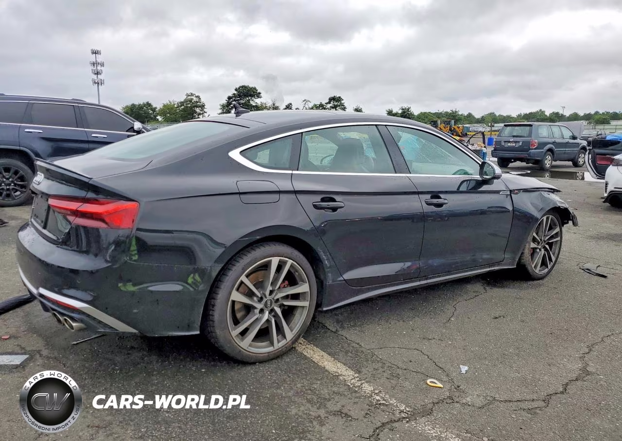 2022 Audi S5 Premium Plus VIN:WAUC4CF5XNA008692 - 3