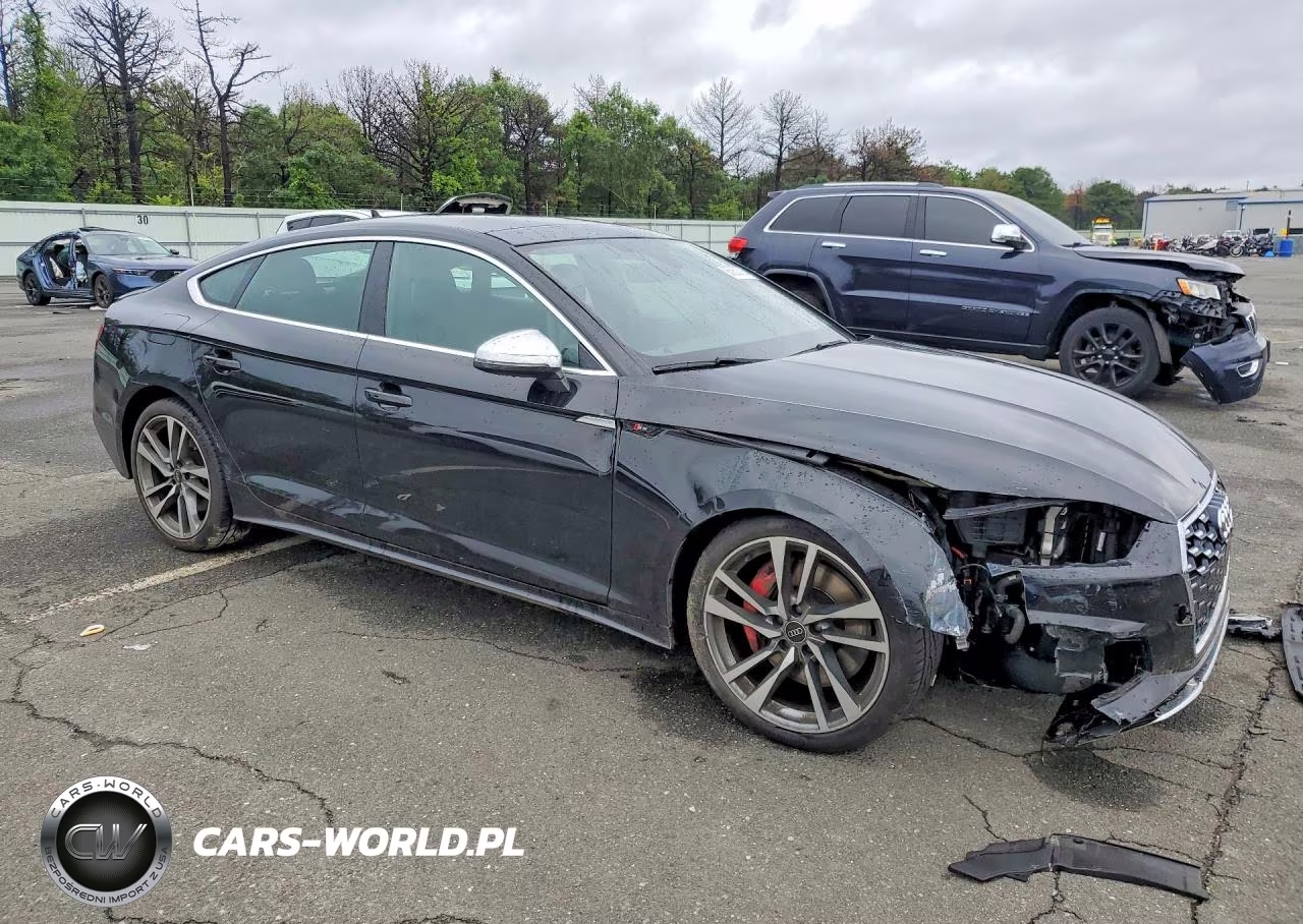 2022 Audi S5 Premium Plus VIN:WAUC4CF5XNA008692 - 4