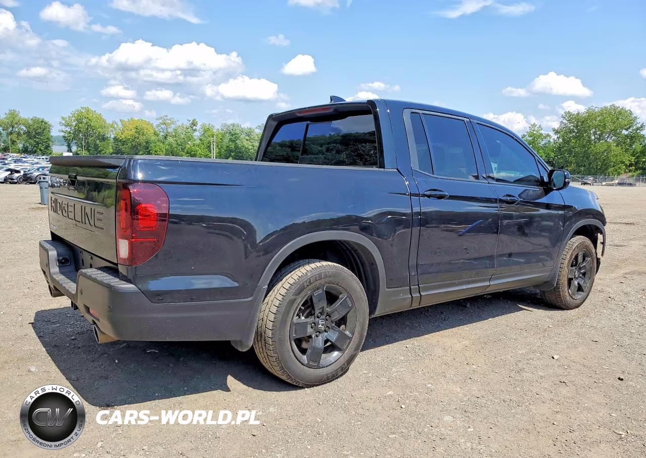 2024 Honda Ridgeline Black Edition VIN:5FPYK3F81RB007704 - 3