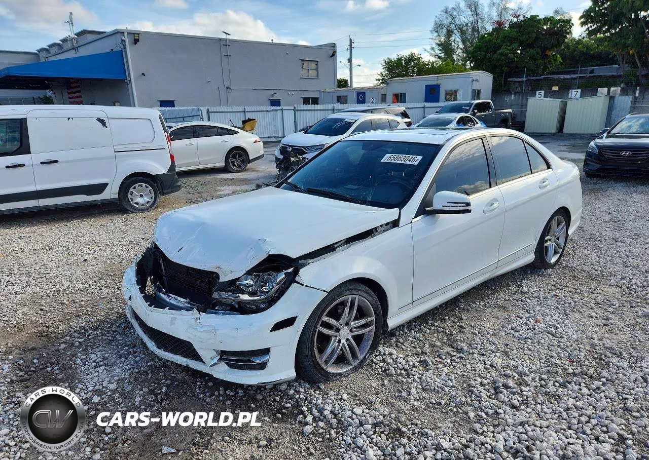 2013 Mercedes-Benz C 250
