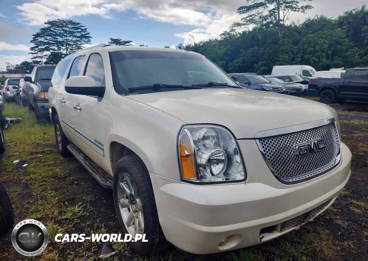 2013 GMC Yukon Xl Denali VIN:1GKS1MEF9DR117558 - 4