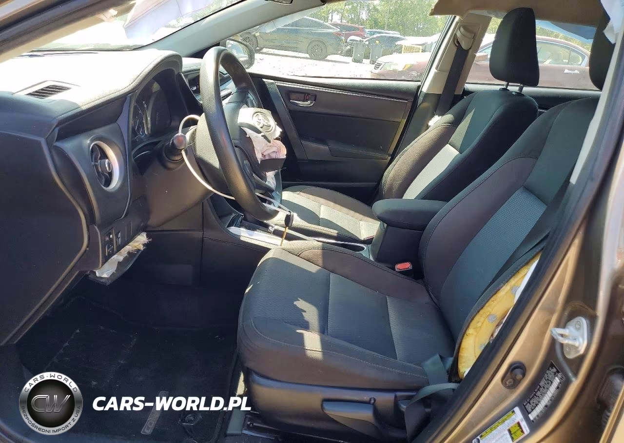 2019 Toyota Corolla Le VIN:2T1BURHE8KC239290 - 7
