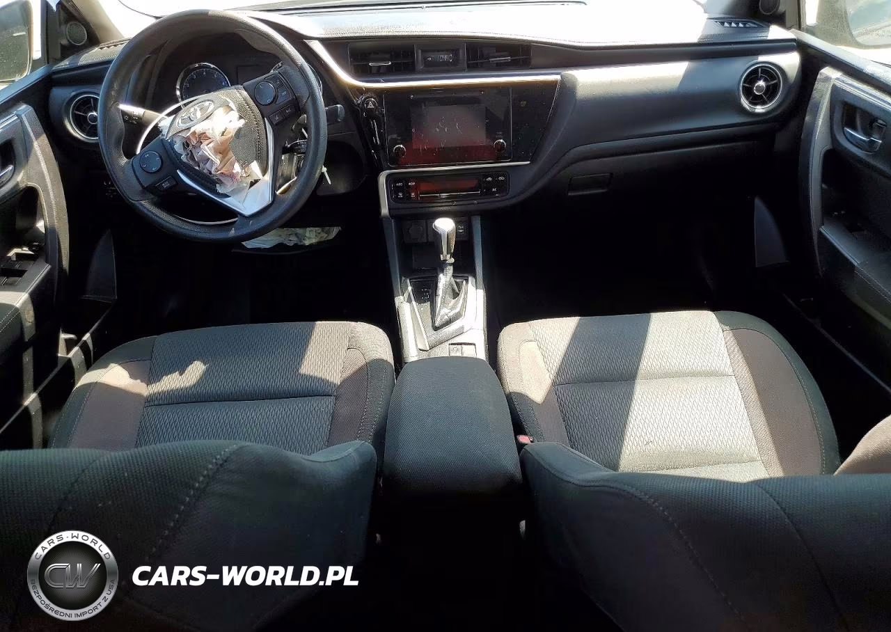 2019 Toyota Corolla Le VIN:2T1BURHE8KC239290 - 8