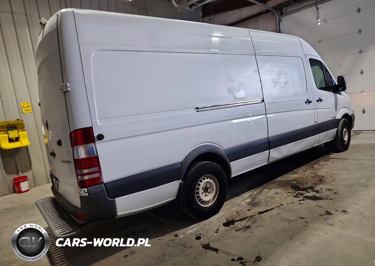 2015 Mercedes-Benz Sprinter 2500 Delivery Van VIN:WD3PE8DB0FP136438 - 3