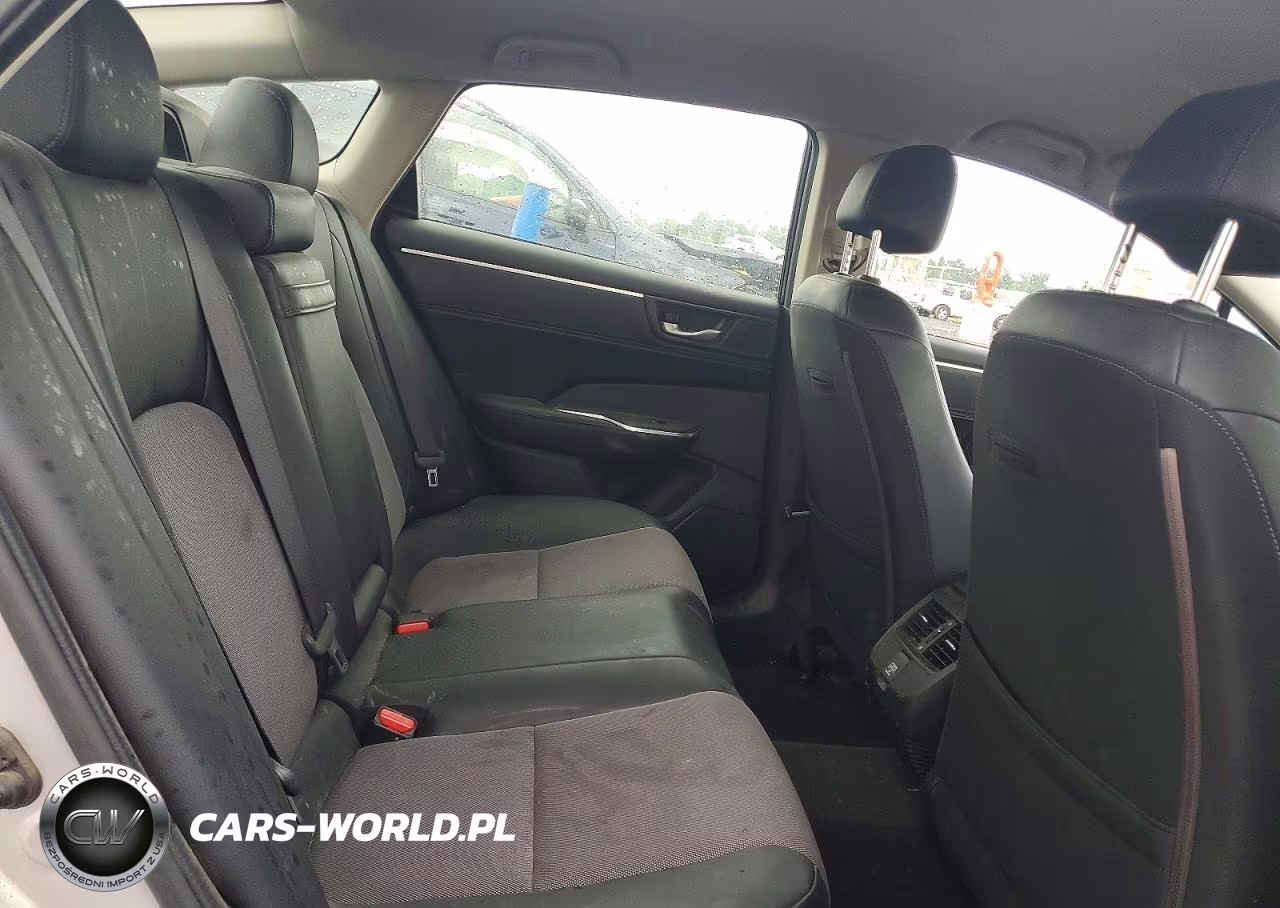 2018 Honda Clarity VIN:JHMZC5F14JC000528 - 10