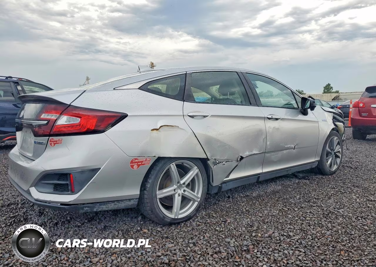 2018 Honda Clarity VIN:JHMZC5F14JC000528 - 3