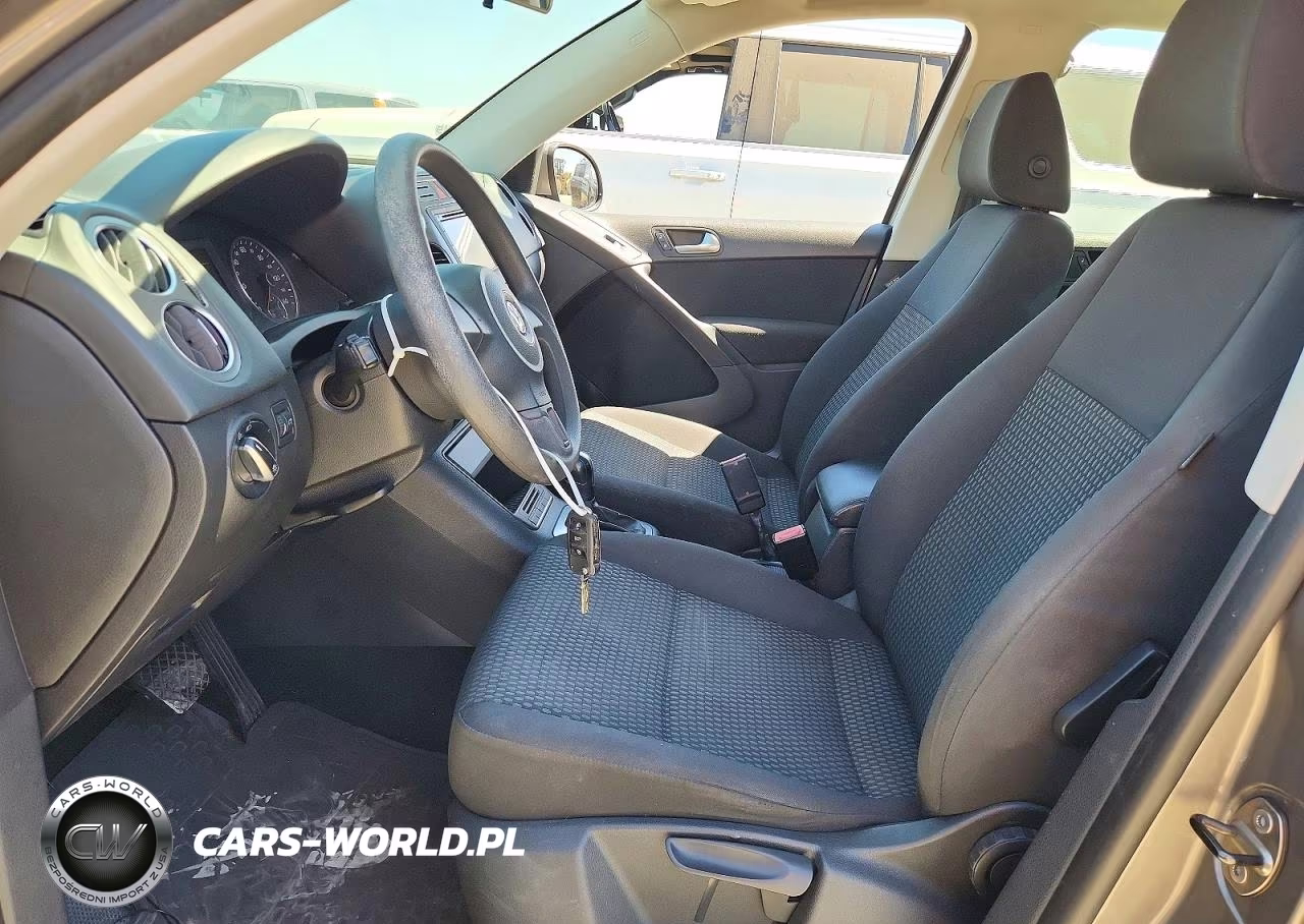 2011 Volkswagen Tiguan S VIN:WVGAV7AX5BW527506 - 7