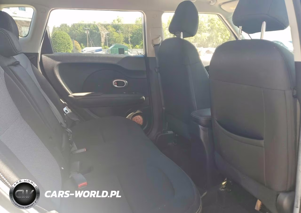 2019 Kia Soul + VIN:KNDJP3A55K7632286 - 11