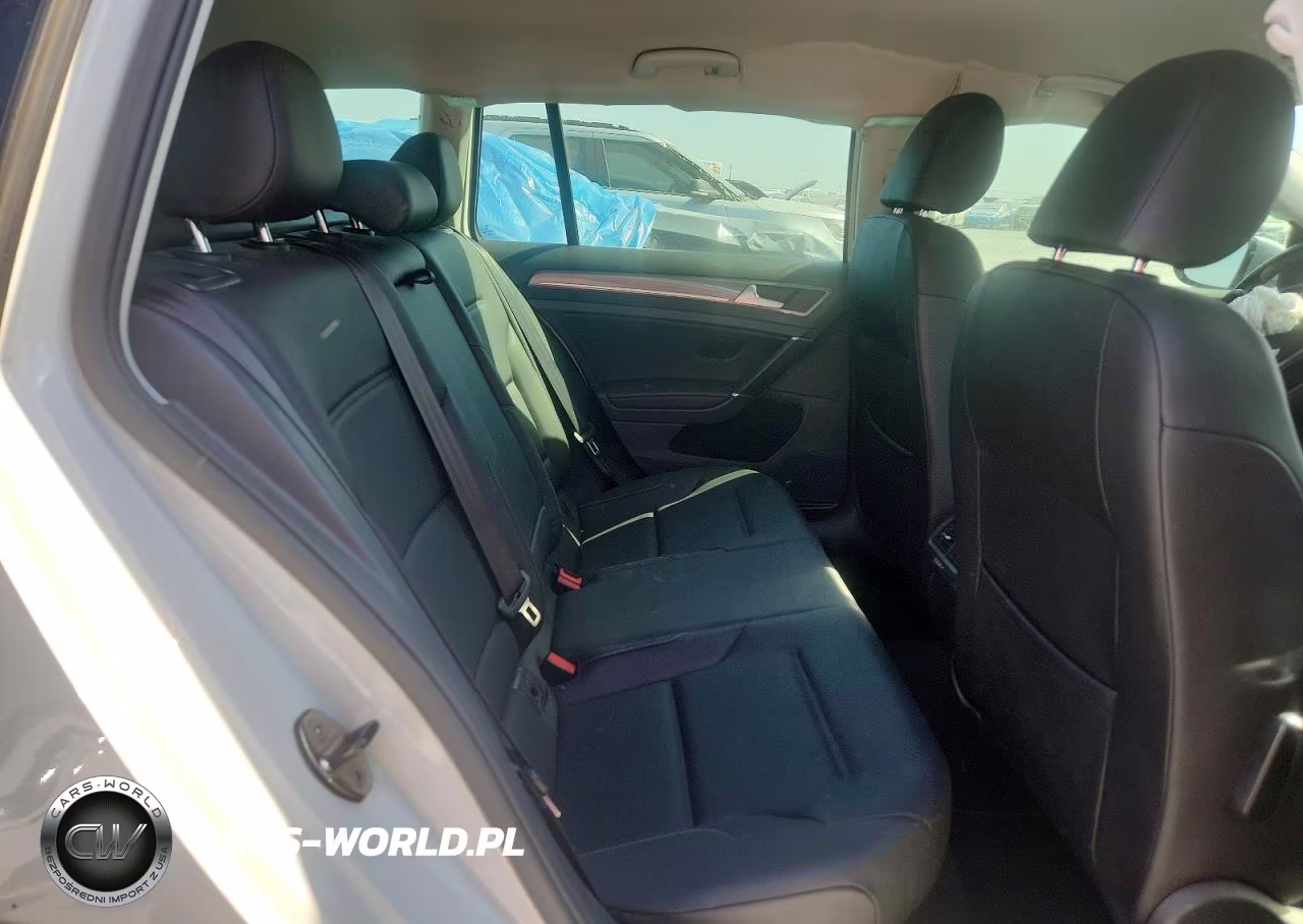 2017 Volkswagen Golf Alltrack S VIN:3VWH17AU4HM530584 - 10