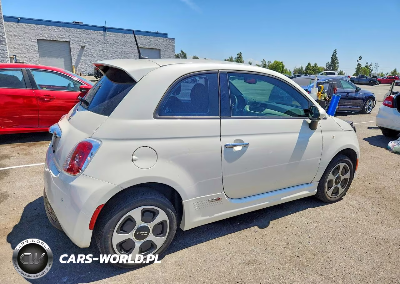 2015 Fiat 500 Electric VIN:3C3CFFGE7FT615340 - 3