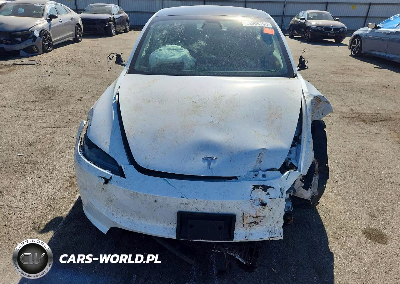 2025 Tesla Model 3 VIN:5YJ3E1EAXSF078800 - 5