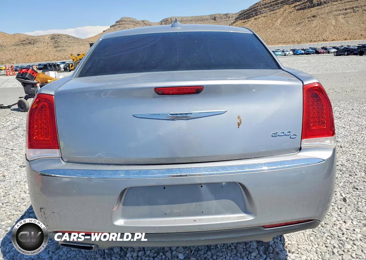2016 Chrysler 300C VIN:2C3CCAEG2GH351065 - 6
