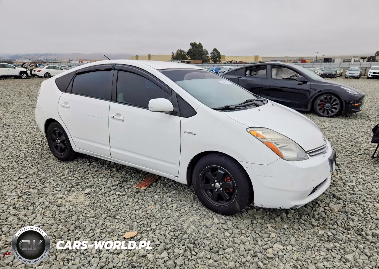 2008 Toyota Prius Base VIN:JTDKB20U187806238 - 4